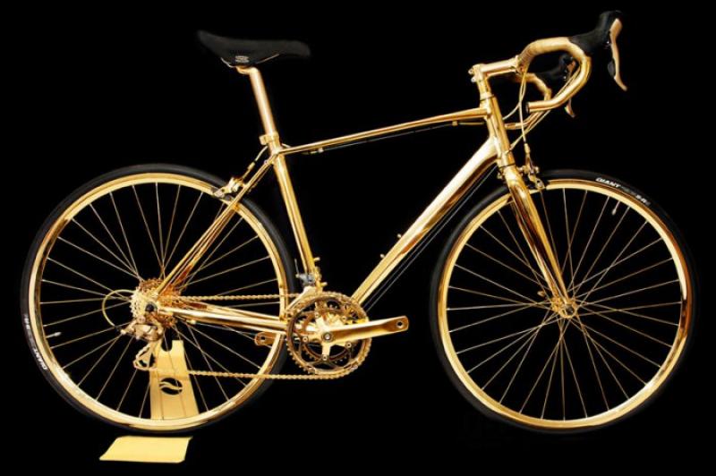 Gold bicycle for $ 400 000