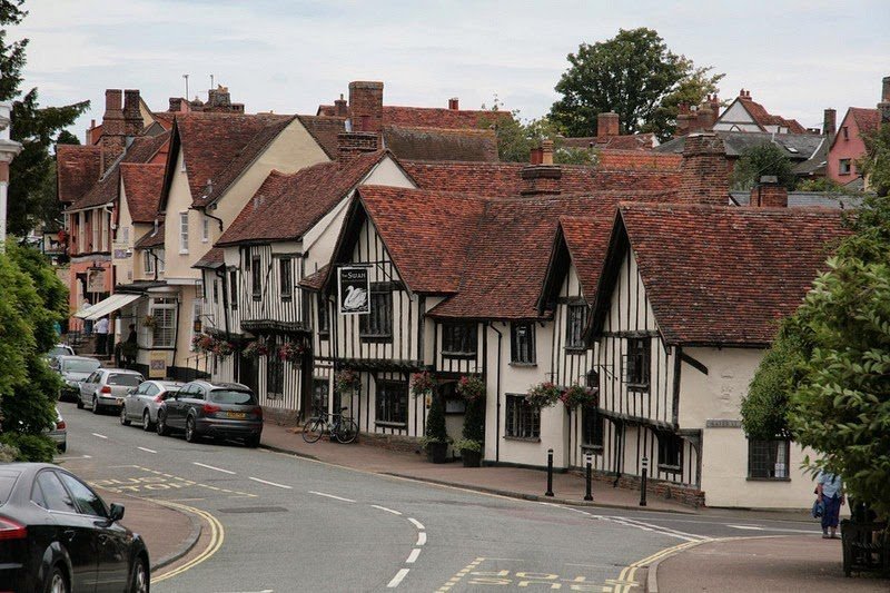 Curves of the House of Lavenham