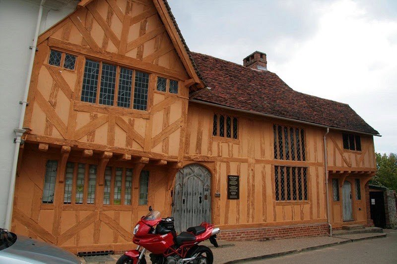 Curves of the House of Lavenham