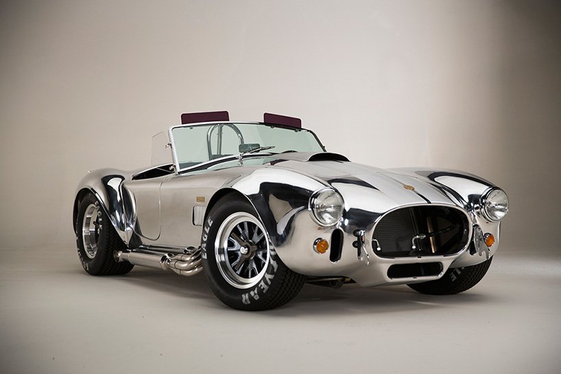 Shelby Cobra 427 is a limited series of legendary car