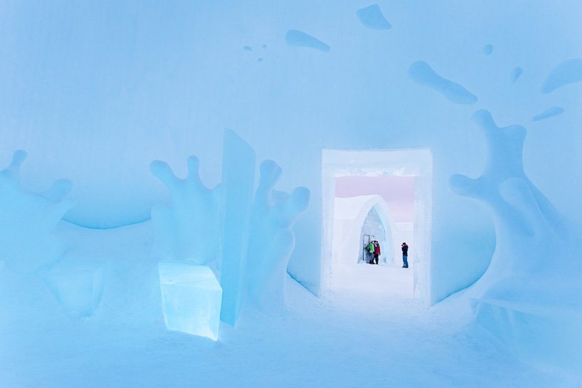 Самый первый и самый большой ледяной отель в мире