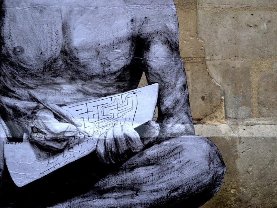 New street pranks Levalet