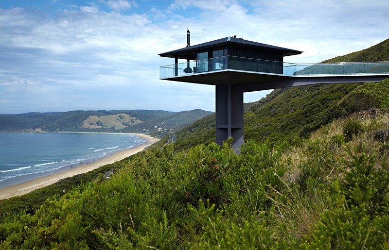 Pole House - Australian house on the pylon