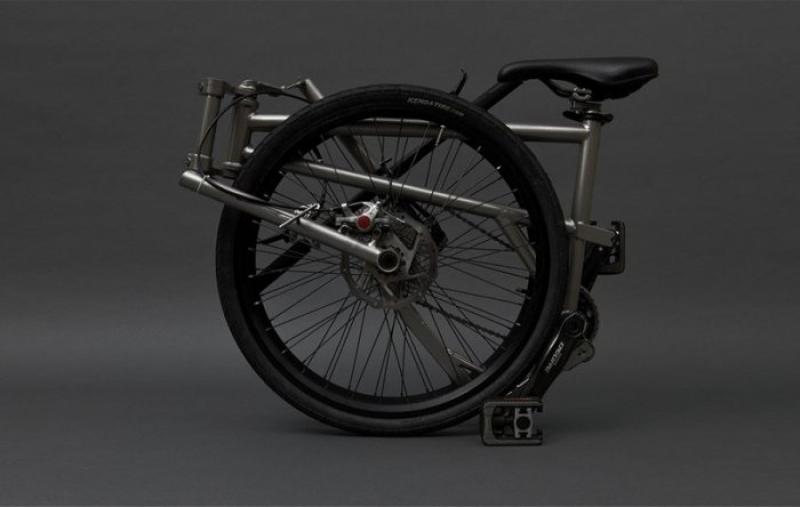 Ultra compact folding bicycle made of titanium