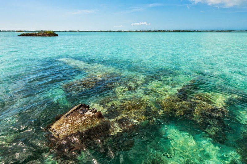 The fabulous nature of the Chalk Sound