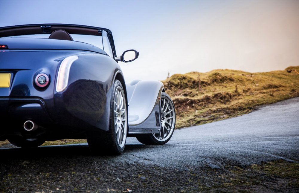 Новая легенда Morgan Aero 8