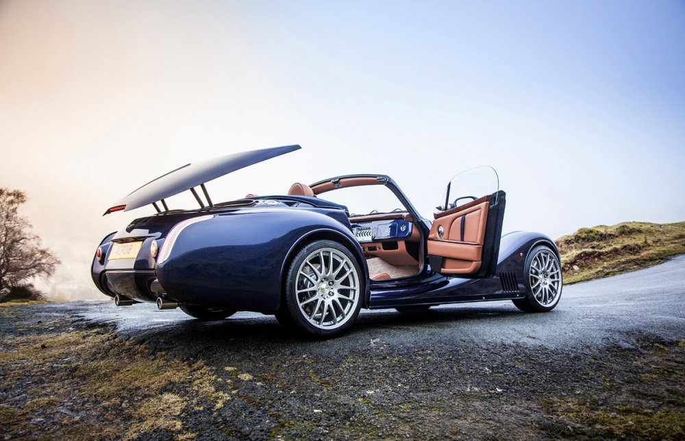 The new legend of Morgan Aero 8