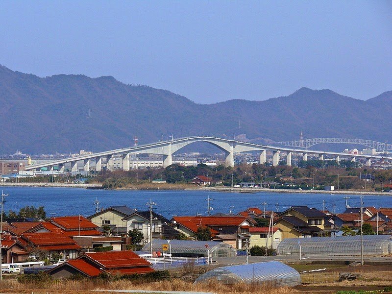 Eshima Ohashi Bridge is the largest Japanese bridge with a rigid construction