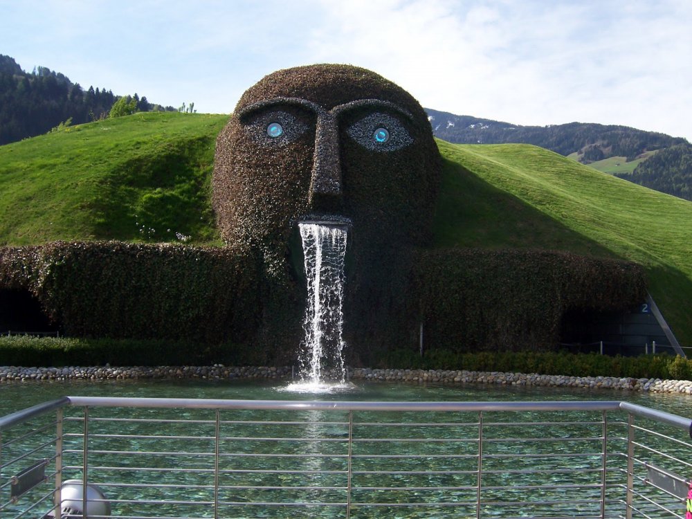 The Swarovski fountain is a giant with crystal eyes