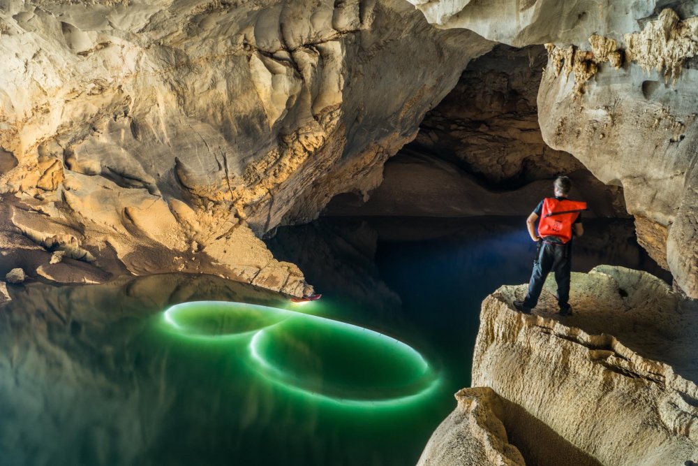 Incredible hidden cave Tem Hong in Laos