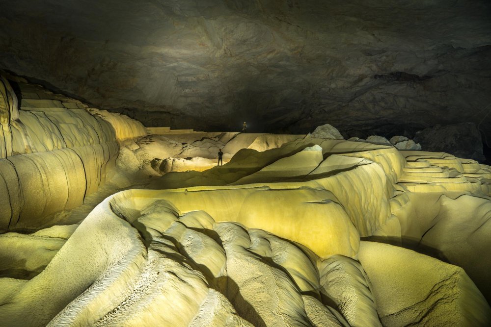 Incredible hidden cave Tem Hong in Laos