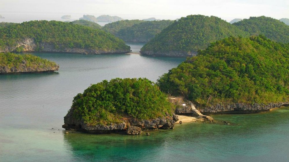 National Park of a hundred islands