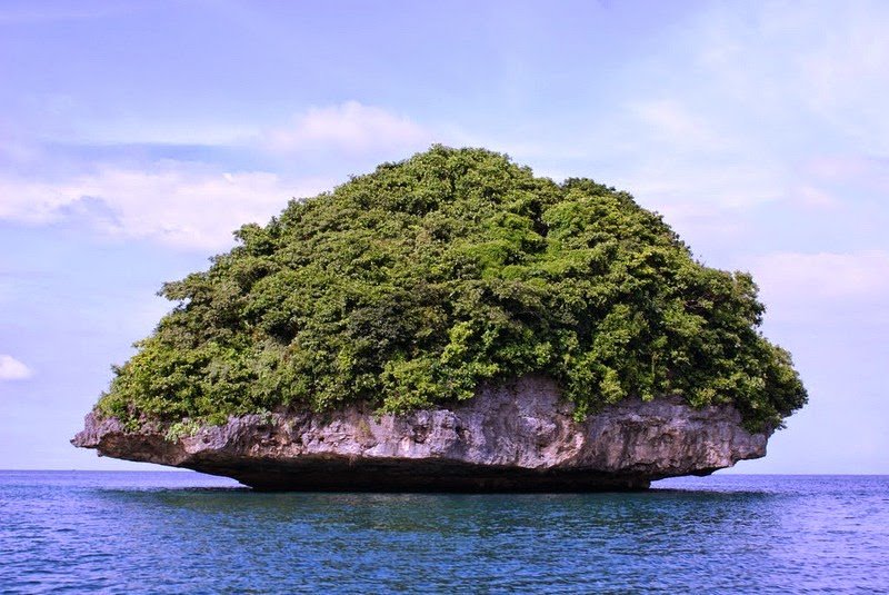 National Park of a hundred islands