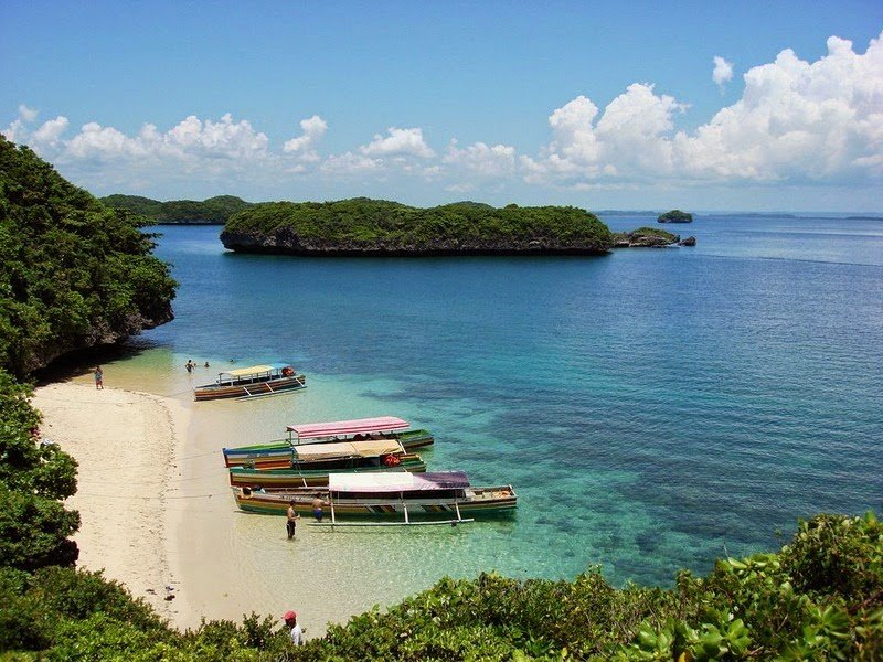 National Park of a hundred islands