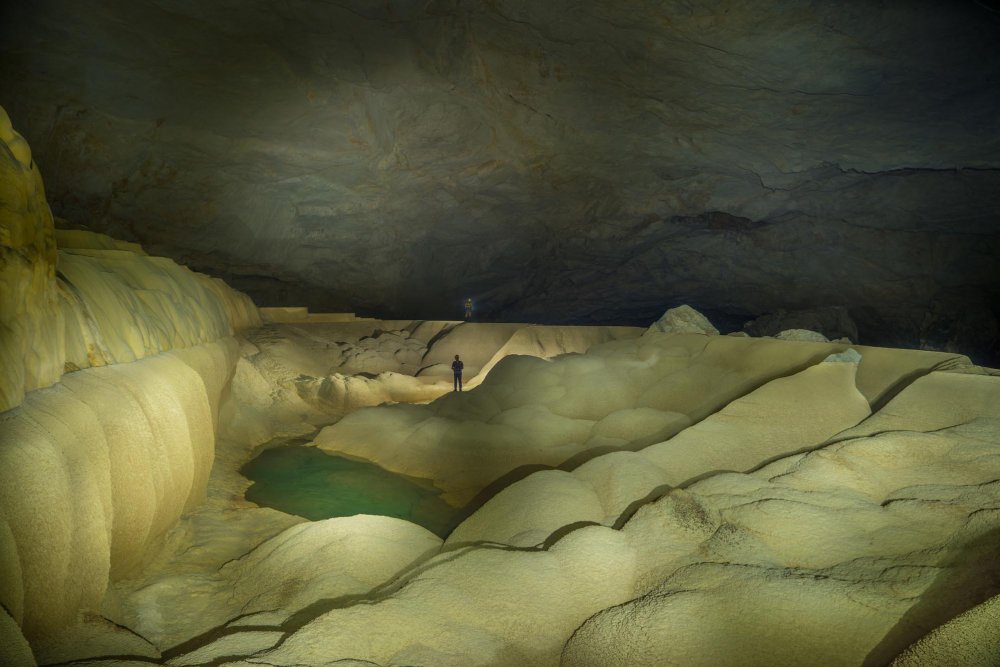 Incredible hidden cave Tem Hong in Laos