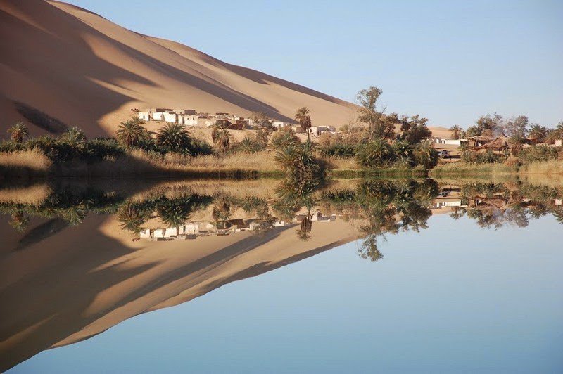 Anomalies of the sandy sea Ubari