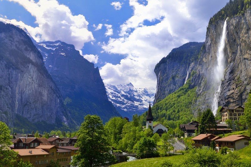 Lauterbrunnen - the Valley of 72 Waterfalls