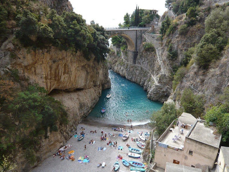 Furore is a non-existent village in Italy