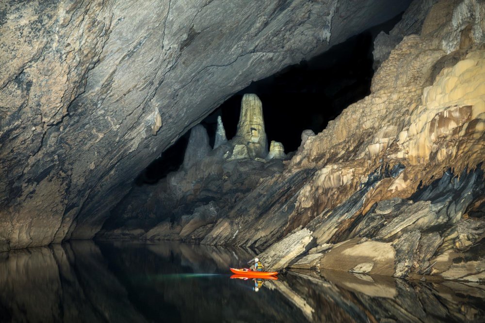 Incredible hidden cave Tem Hong in Laos