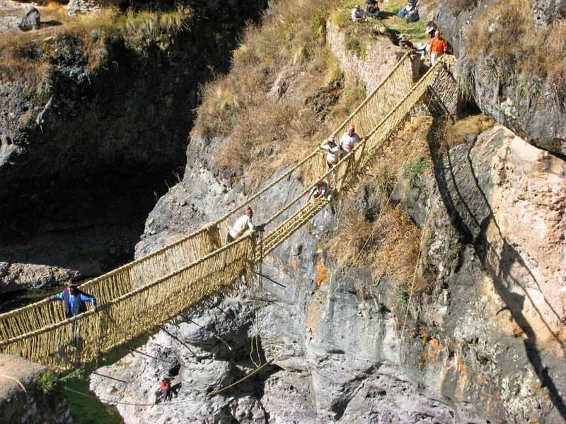 Keshwa Chaka - the last bridge of the Incas