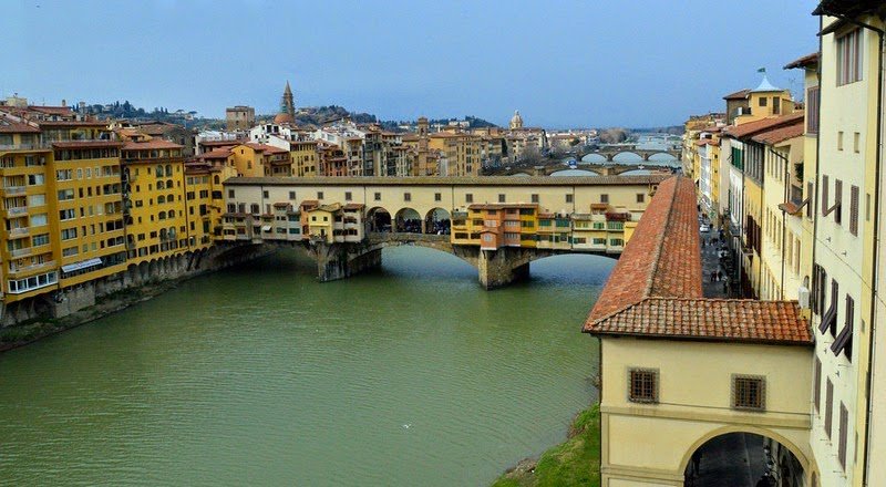 Ponte Vecchio - the medieval bridge of shops