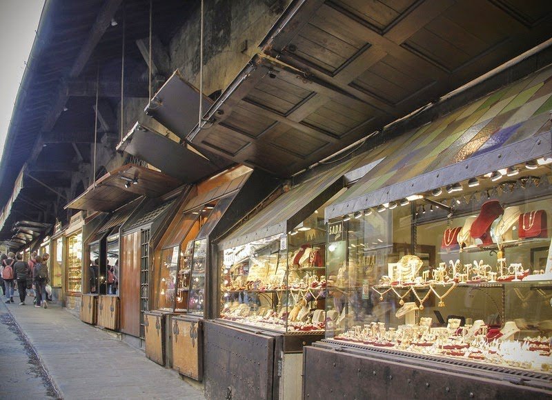 Ponte Vecchio - the medieval bridge of shops