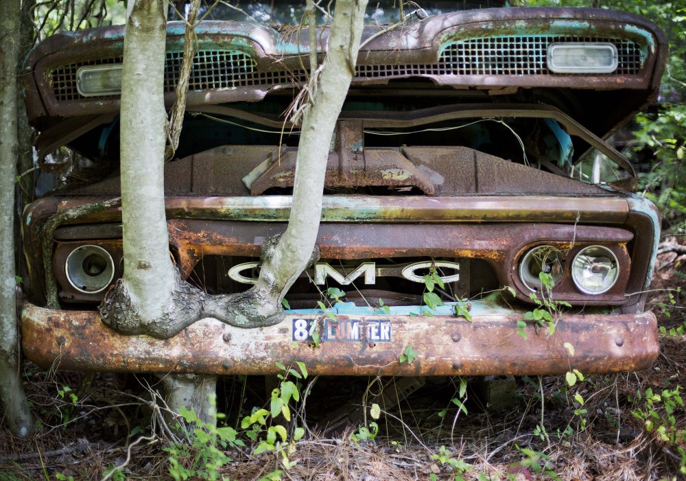 Old Car City - the largest cemetery of classic cars in the world