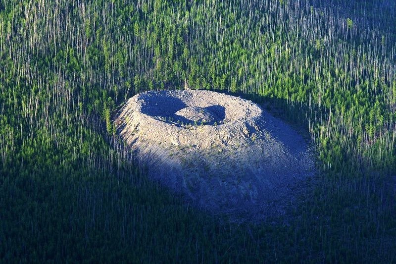 Загадочный Патомский кратер