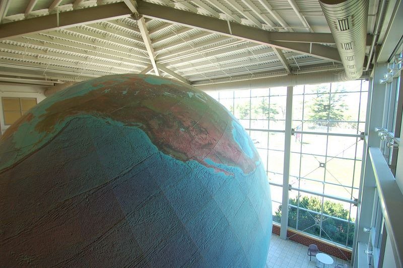 Earth is the world's largest rotating Earth globe