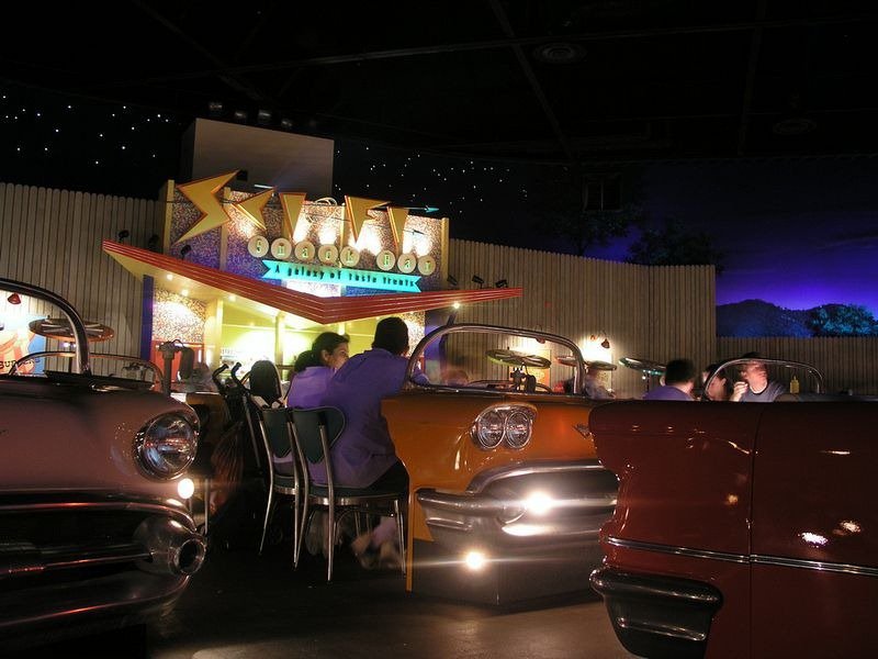 Sci-Fi Dine-In - Restaurant-Cinema