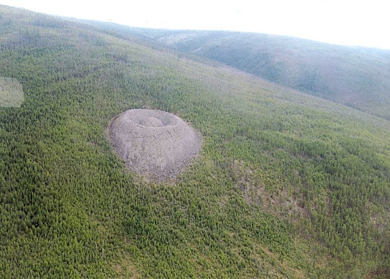 Загадочный Патомский кратер