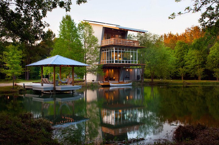 Pond House - environmentally friendly beauty