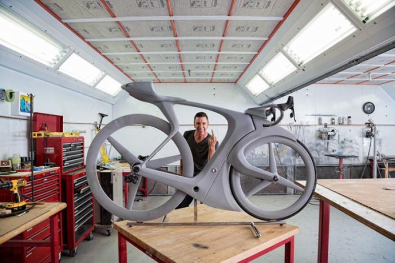 fUCI: концептуальный велосипед Роберта Эггера (Robert Egger)