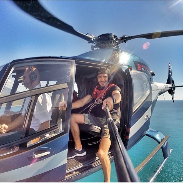 30 selfies, which are filled with adrenaline. Already captures the spirit!