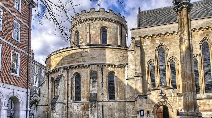 The mysterious London: 12 Gothic buildings of the capital