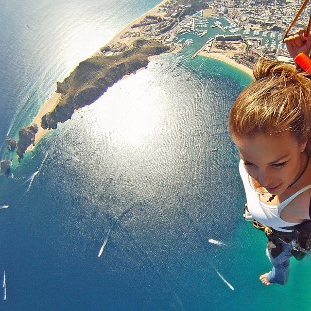 30 selfies, which are filled with adrenaline. Already captures the spirit!