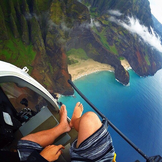 30 selfies, which are filled with adrenaline. Already captures the spirit!