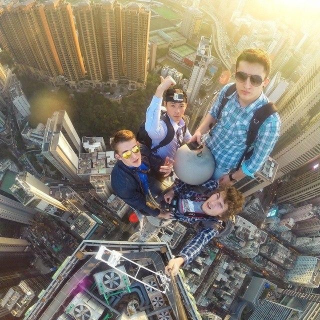 30 selfies, which are filled with adrenaline. Already captures the spirit!