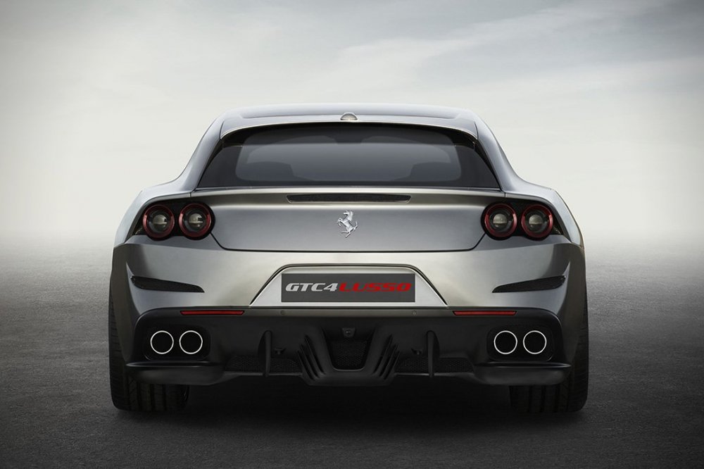 Будущее в лице Ferrari GTC4 Lusso