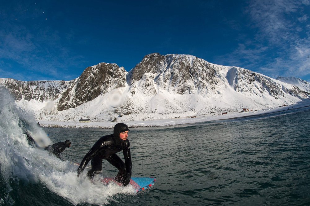 Экстремальный арктический серфинг