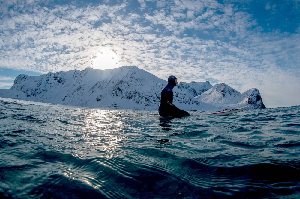 Extreme Arctic Surfing