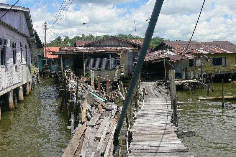 The world's largest settlement on the water 