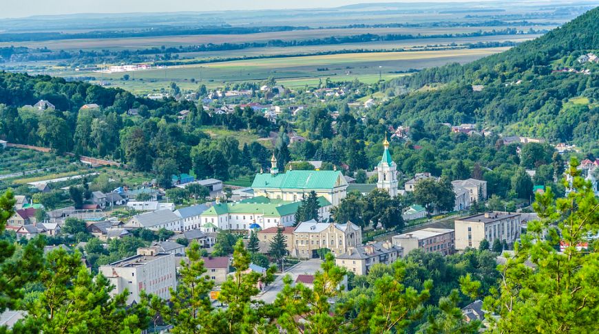 TOP-10: unique national parks of Ukraine