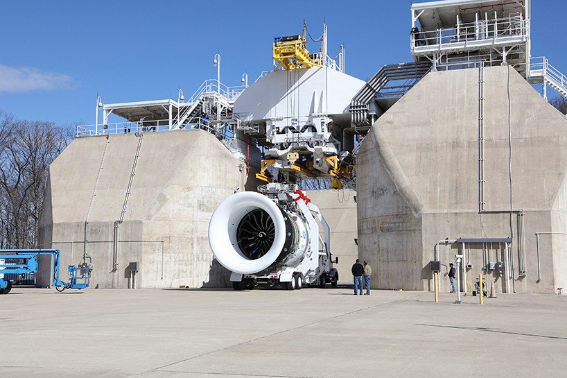 The world's largest jet engine