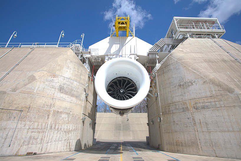 The world's largest jet engine