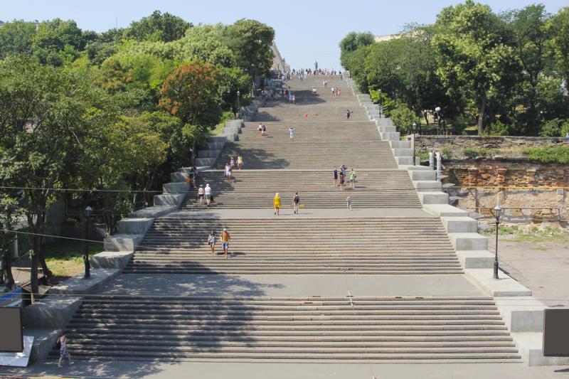 Stairs of Ukraine, which necessarily need to rise