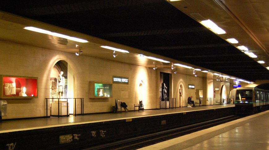 Підземне царство: 9 найкрасивіших станцій метро Парижа
