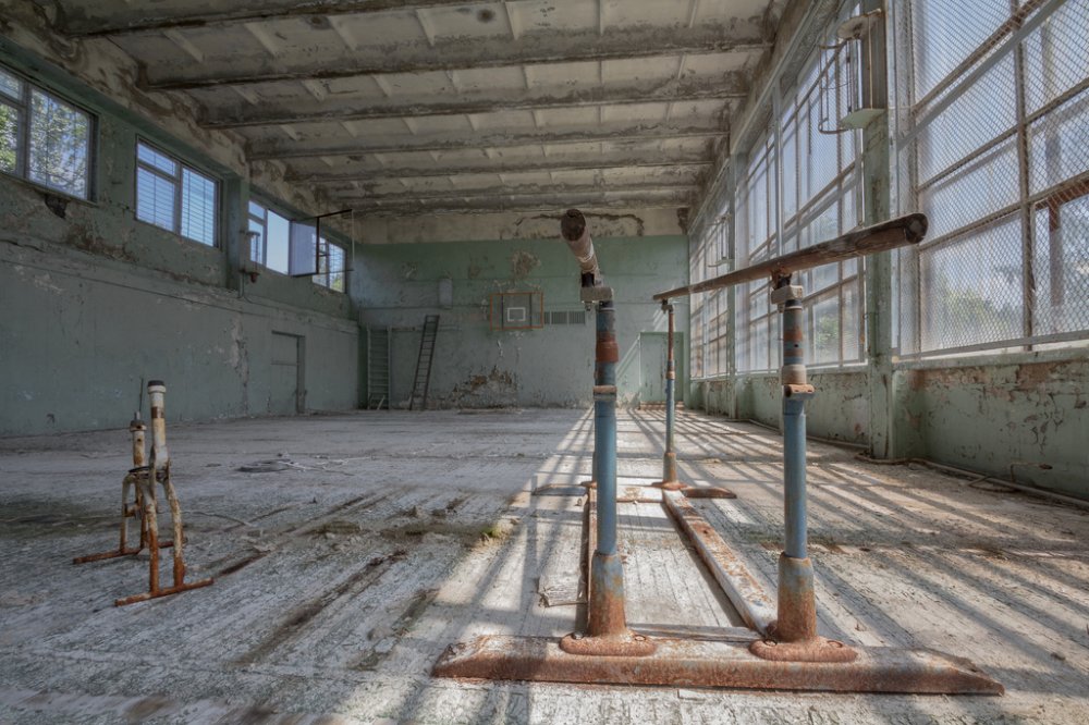 Чернобыль 30 лет спустя: снимки городов, застывших во времени