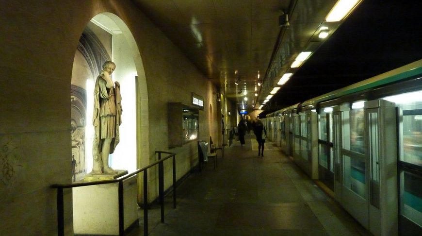 Підземне царство: 9 найкрасивіших станцій метро Парижа