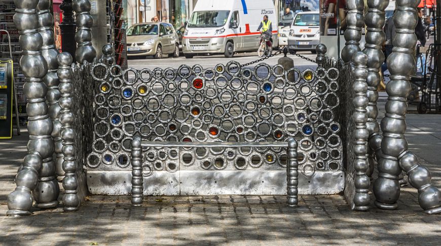 Underground Kingdom: The 9 Most Beautiful Metro Stations in Paris